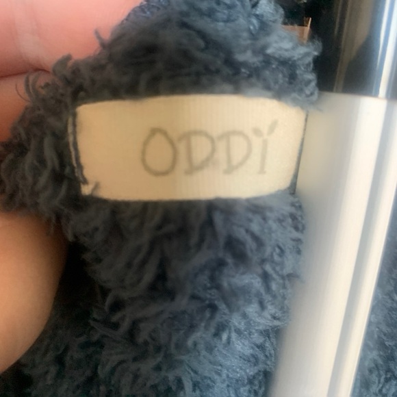 ODDY Blue and Gray Sleeveless Floral Pattern Vest Faux Fur - Picture 3 of 6